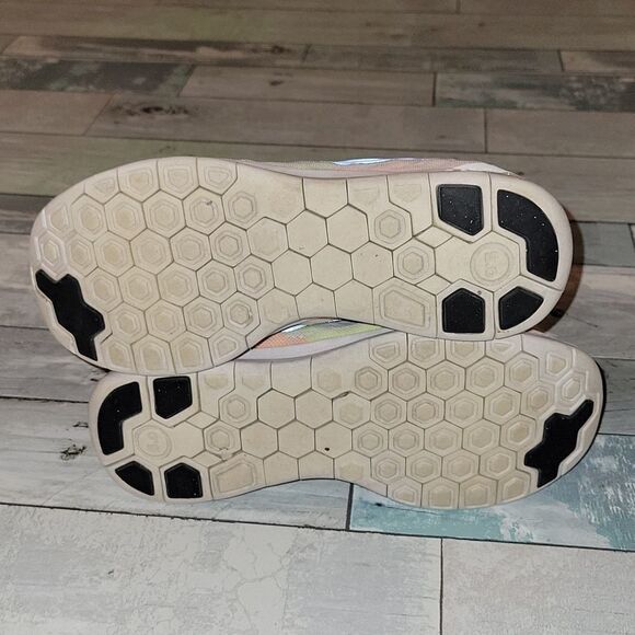 Nike Tennis Shoes sz 4Y - Picture 6 of 6